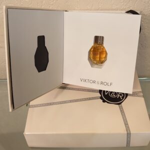 COFFRET FLOWERBOMB - Carnet de Notes - EDP 7 ML de VIKTOR ET ROLF