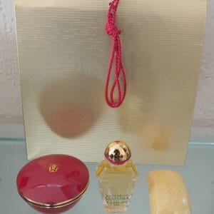 COFFRET SAMSARA - EDT 7,5 ML + Creme Corps 20 ML + Savon 25 g. de GUERLAIN