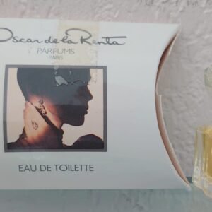 OSCAR DE LA RENTA - Pochette Carton - EDT 2 ML de DE LA RENTA