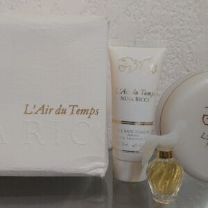 COFFRET L' AIR DU TEMPS - EDT 2,5 ML + Poudre Corps 30 g. + Gel 30 ML de RICCI