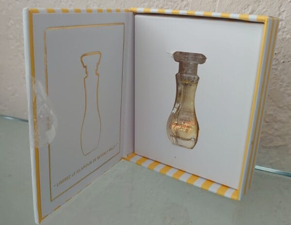 GIORGIO BEVERLY HILLS - EDT 3,5 ML Boite Luxe de BEVERLY HILLS