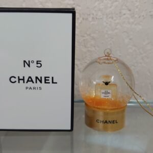 N° 5 - Boule de Noel de CHANEL