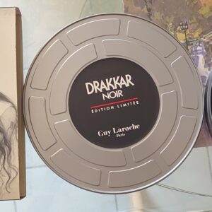 COFFRET DRAKKAR NOIR - Bobine de Film - EDT Vapo 100 ML + Savon 100 g. de GUY LAROCHE