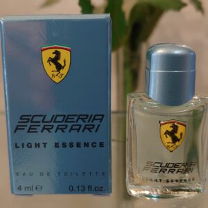 SCUDERIA - LIGHT ESSENCE - EDT 4 ML de FERRARI