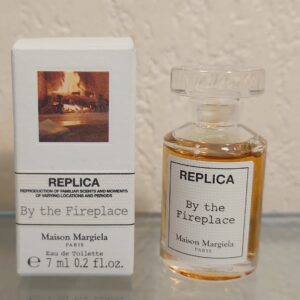 BY THE FIREPLACE - REPLICA - EDT 7 ML de MARGIELA