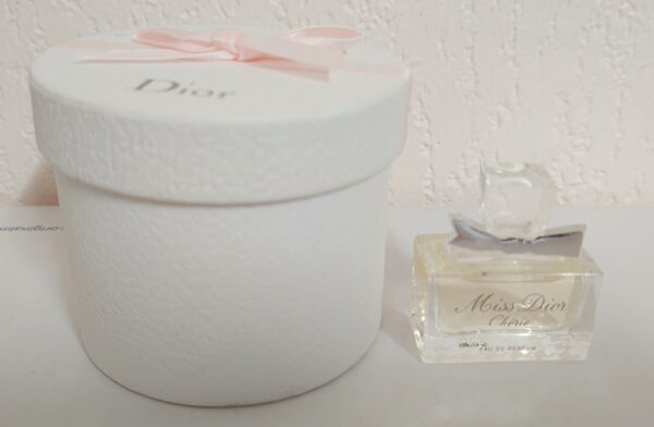 COFFRET MISS DIOR CHERIE - Chapeau - EDP 5 ML de DIOR