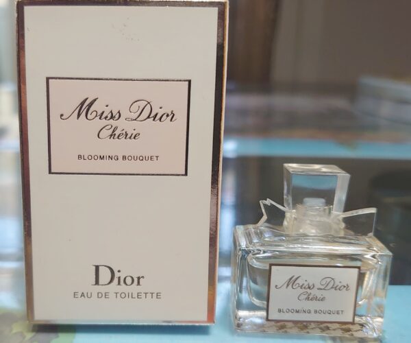 MISS DIOR CHERIE - Blooming Bouquet - EDT 5 ML de DIOR