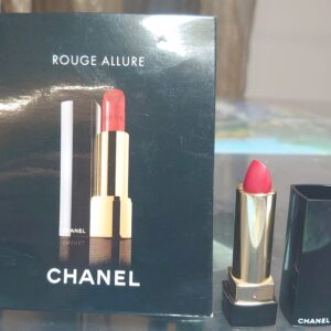 ROUGE ALLURE - Rouge à Lèvres Satiné 1 g. Sac de CHANEL
