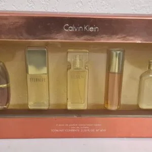 COFFRET KLEIN TRAVEL - 4 X EDP + 1 X EDT - 67 ML de CALVIN KLEIN