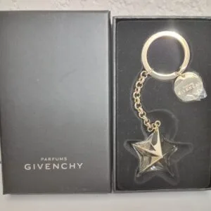 Porte Clés Etoile en Métal Doré de GIVENCHY
