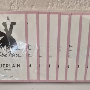 LA PETITE ROBE NOIRE - 10 X Echantillons - Parfum 0,8 ML de GUERLAIN