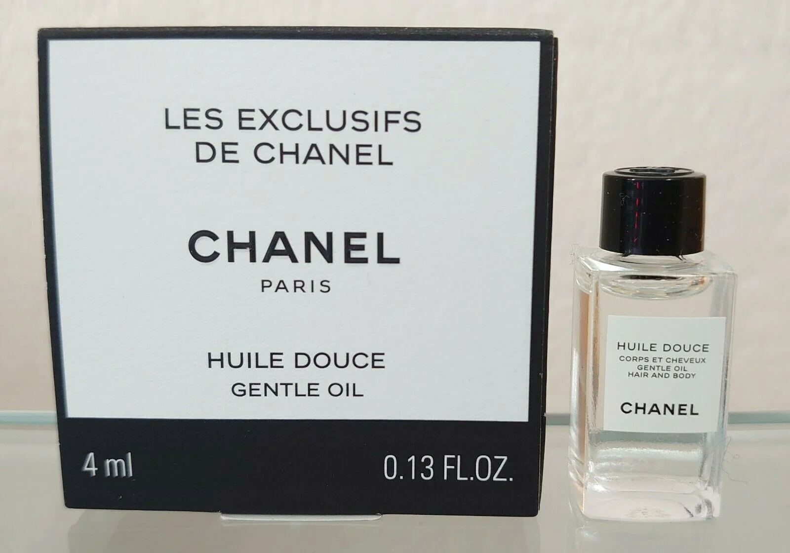 Chanel Les Exclusifs selling Huile Douce