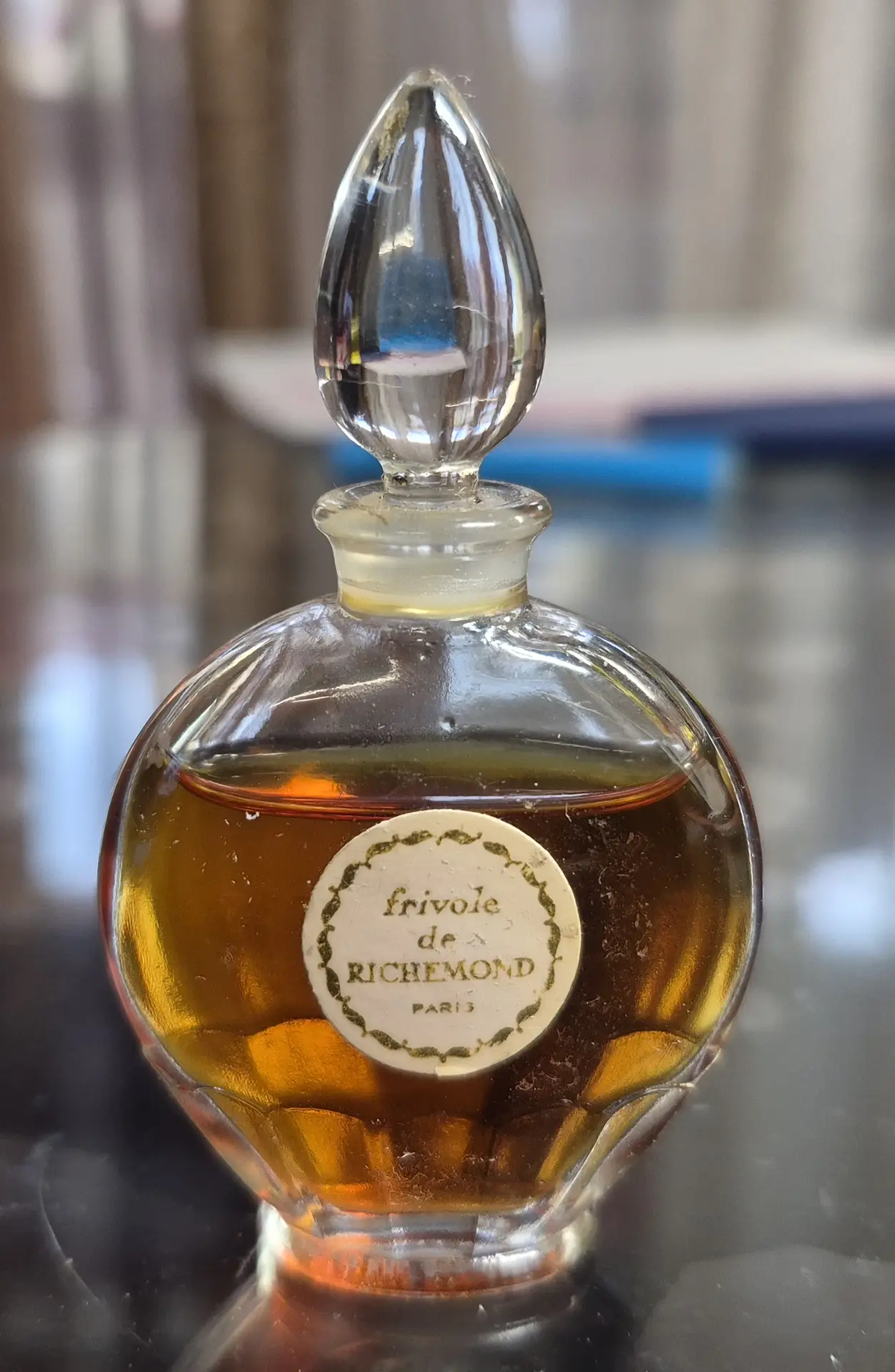 FRIVOLE – Haut 67 mm – PARFUM7,5 ML Sans Boite de RICHEMOND